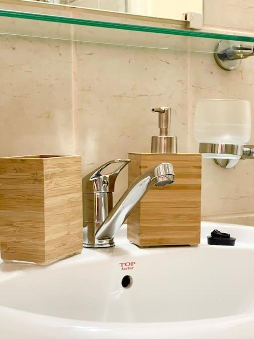 Boutique Apartment In The Bucharest City Center Bagian luar foto